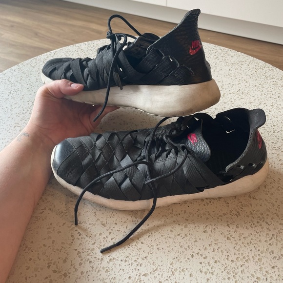 Nike woven sneakers - Picture 1 of 3